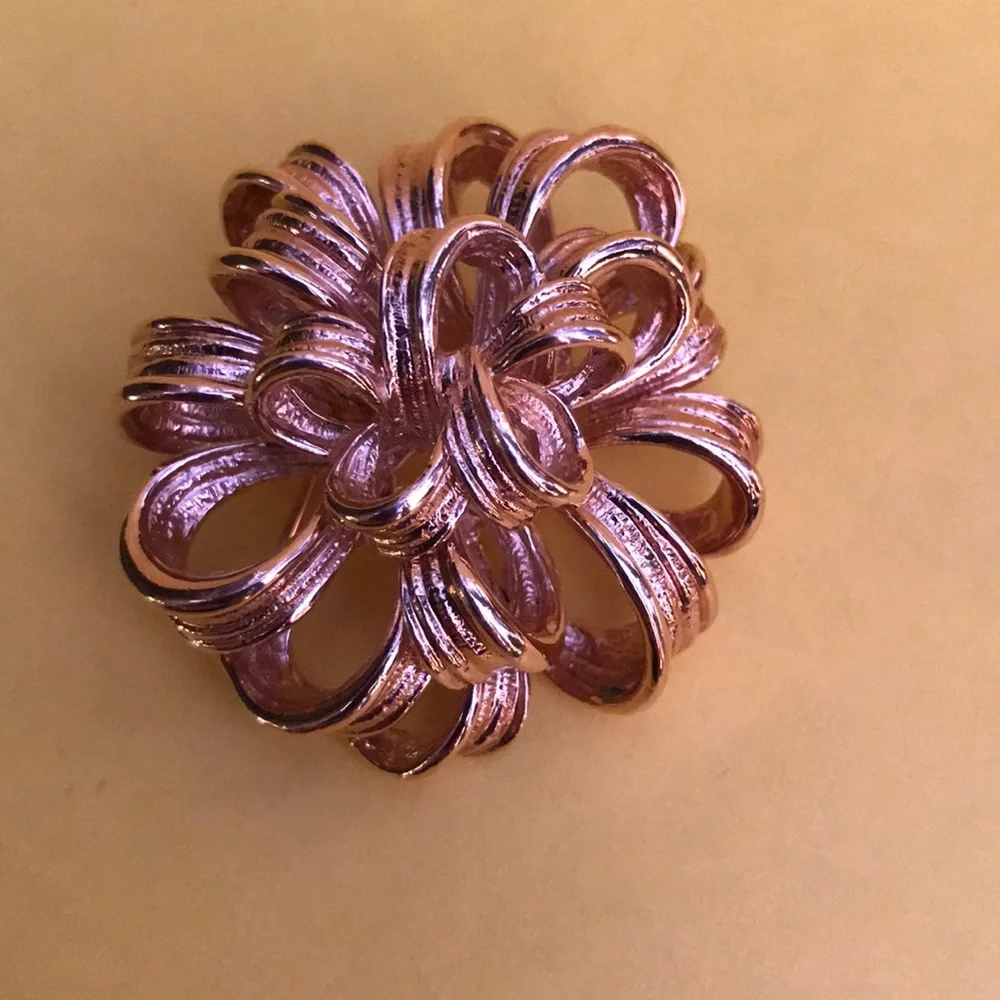 Vintage gold brooch